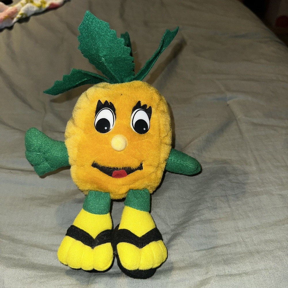 Dole Plantation Hawaii Pineapple Plush Toy Nani Stufs Yellow Flip Flops 10 Inch